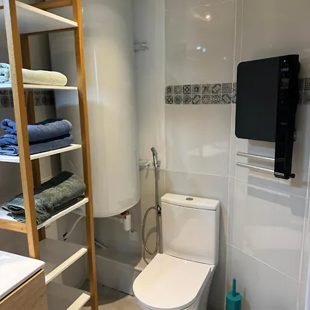 Des Lucioles Apartman *