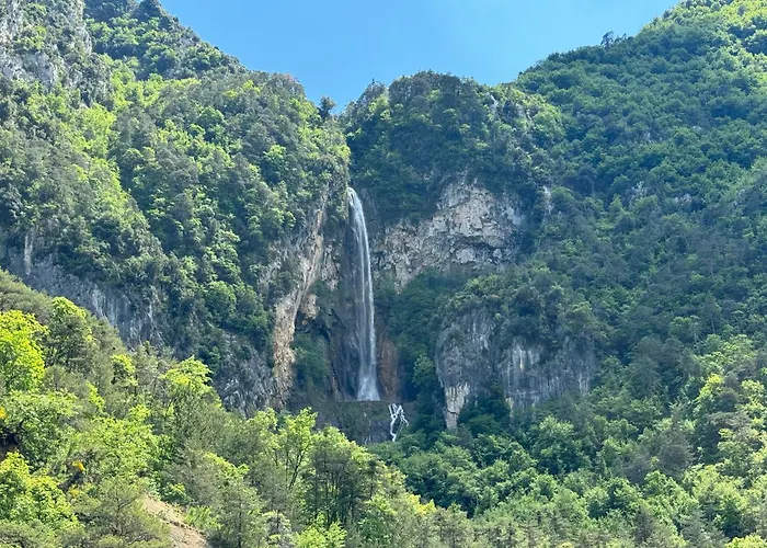 Des Lucioles Apartment *